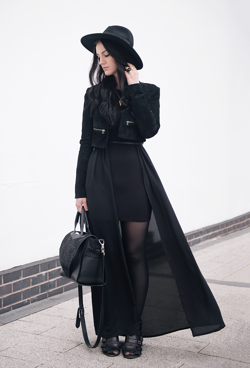 black kimono outfit